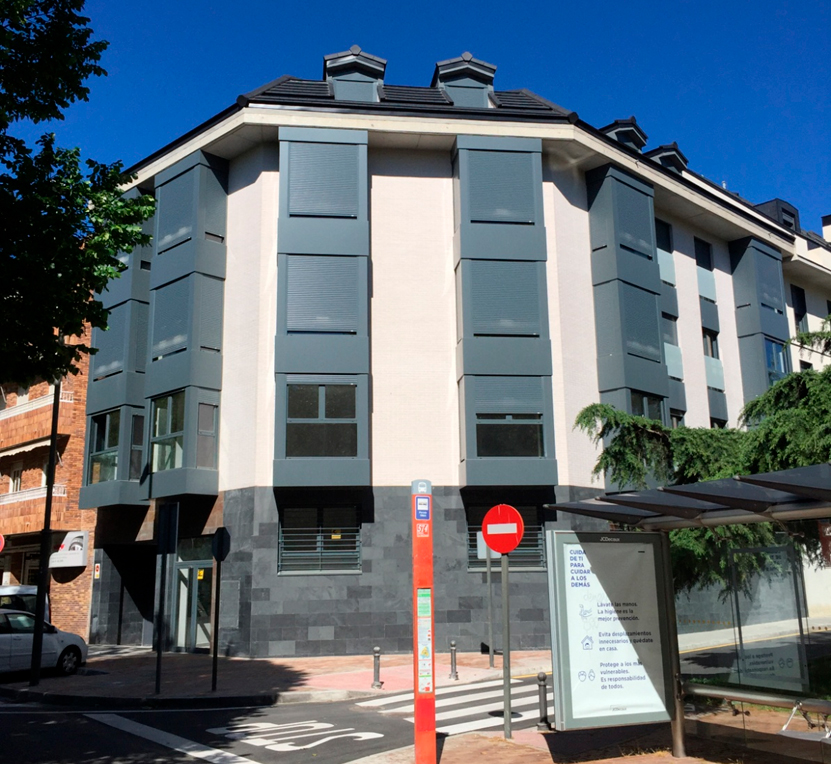 18 viviendas plurifamiliares con garaje comunitario